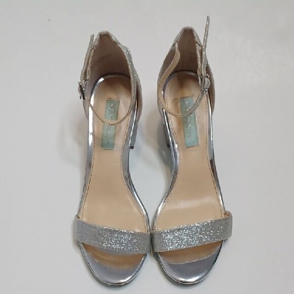 Betsey Johnson Miri Silver Glitter Ankle Strap Sandal - Picture 1 of 11